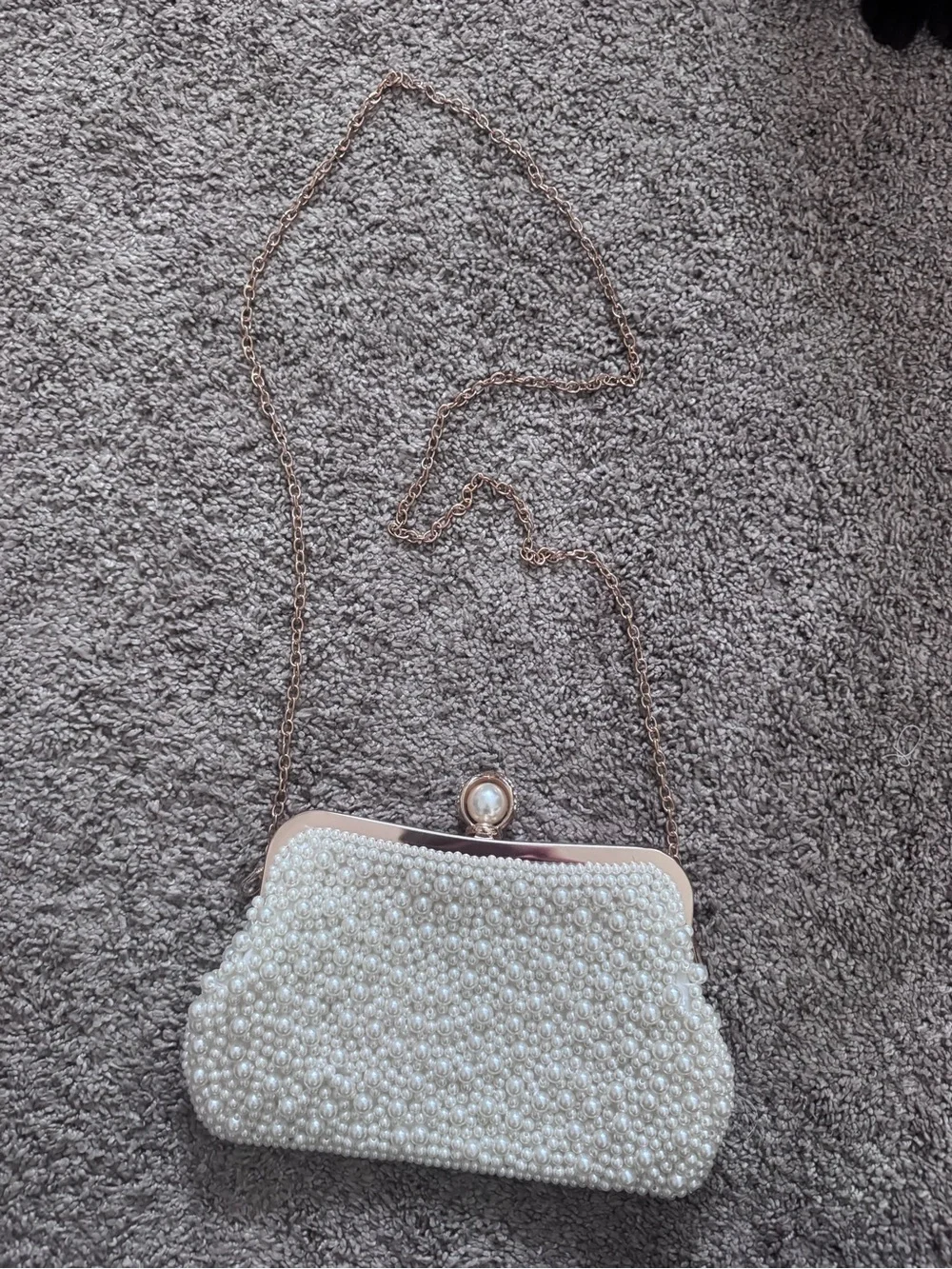 Elegant Pearl Beaded Clutch Handbag - Ivory w/ detachable gold chain
